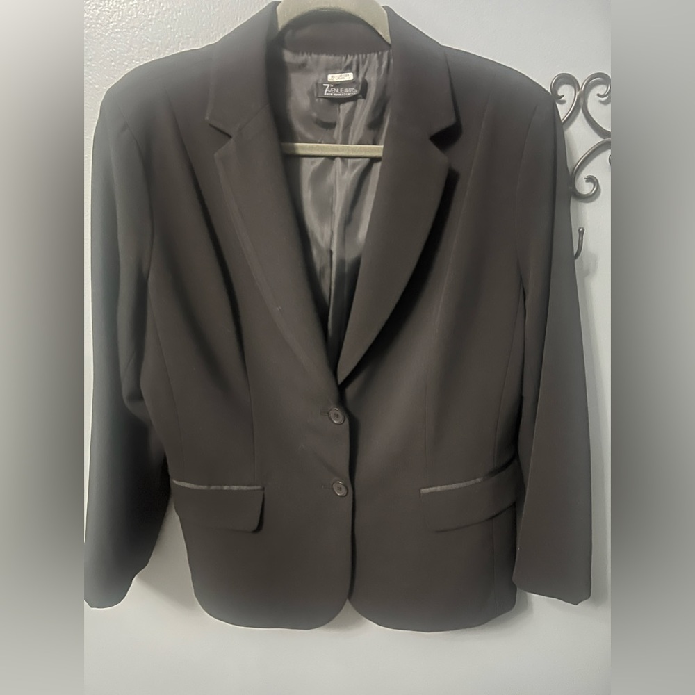 7th Avenue NY Collection Women’s “Boyfriend Style” Tuxedo Blazer Size 14
